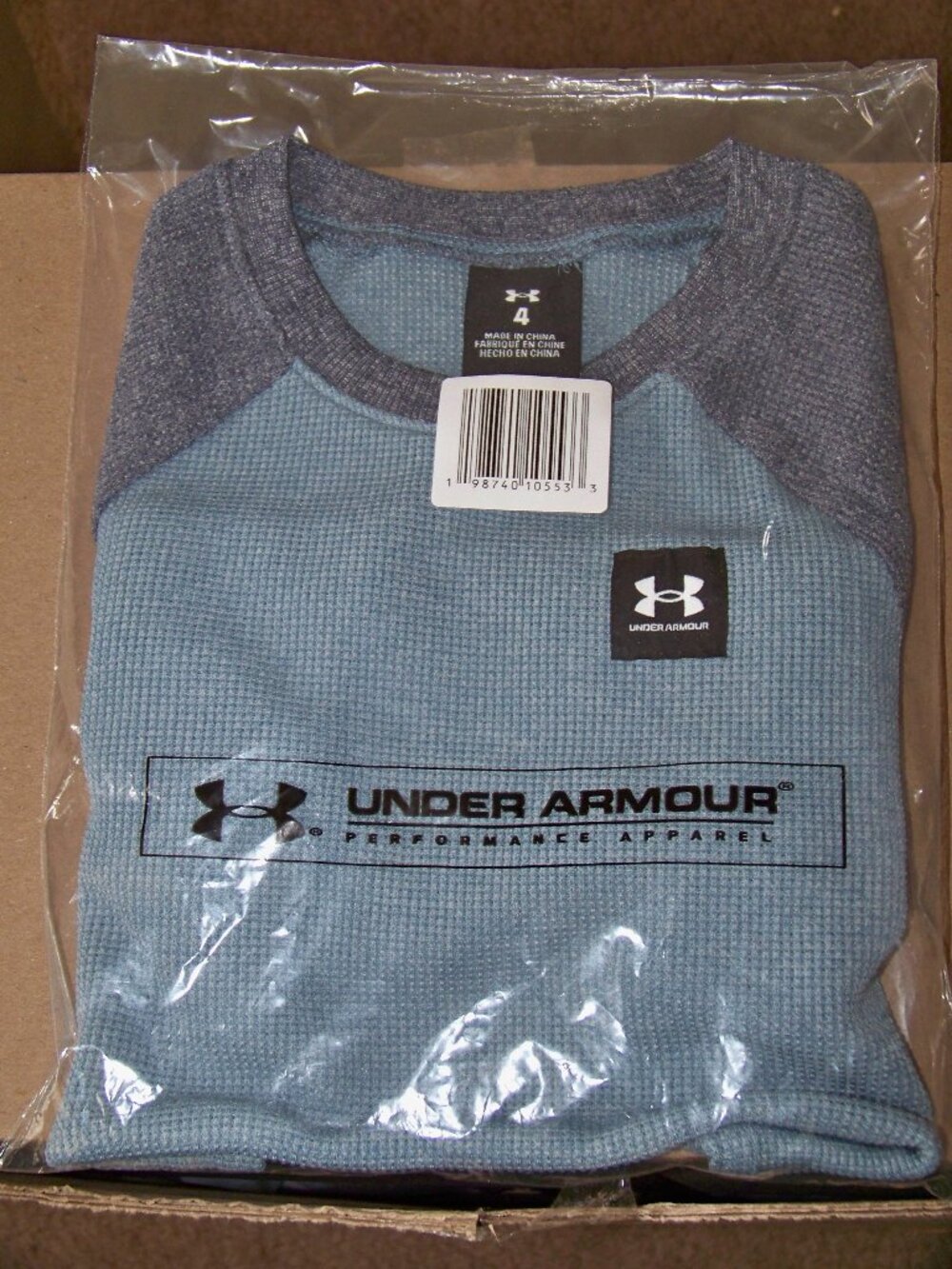 Under Armour Boys Long Sleeve Shirt, Size 4